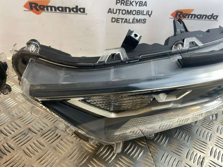 Toyota RAV 4 (XA50) (2018 - )  8990842030 Комплект передней части