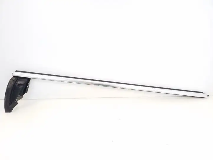 Mercedes-Benz SL R230 (2001 - 2012) A2307200624 Накладка стекла передней двери — фото 1