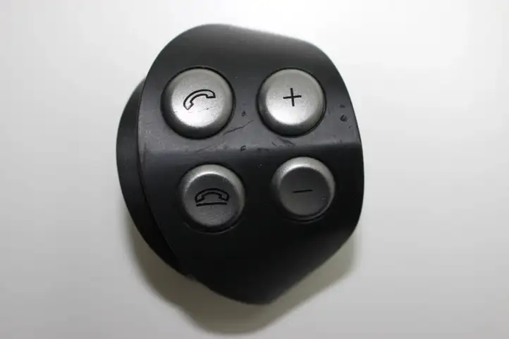 Mercedes-Benz SLK R171 (2005 - 2011) A1718206710 Кнопки на рулевом колесе — фото 1