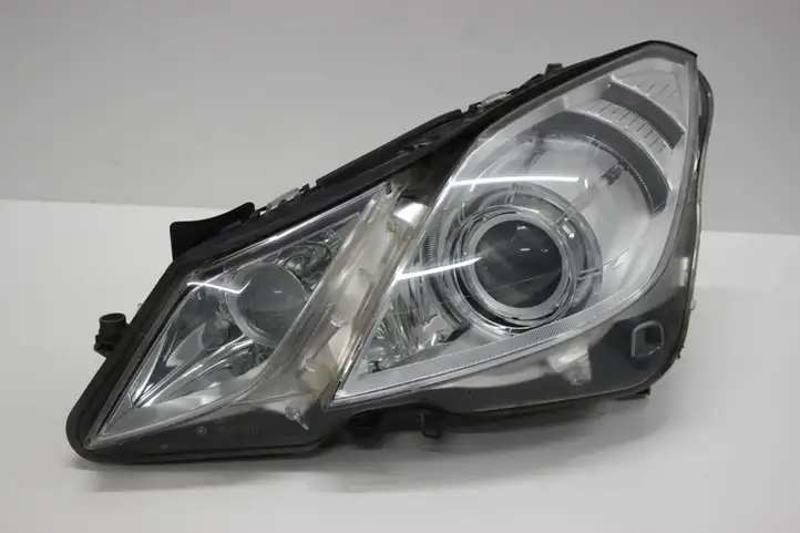 Mercedes-Benz E C207 W207 (2009 - 2017) A2078200139 Передняя фара — фото 1