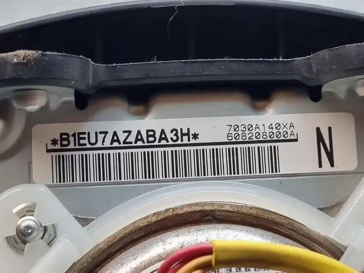 Peugeot 4007 (2007 - 2012) B1EU7AZABA3H Подушка безопасности руля — фото 3