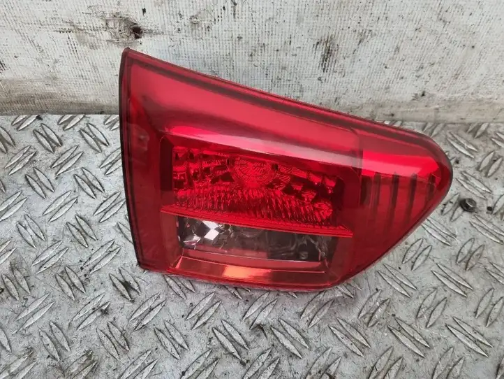 Peugeot 4007 (2007 - 2012) 1146379 Задний фонарь в крышке багажника — фото 4