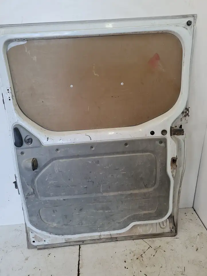 Opel Vivaro (2006 - 2014) Боковая раздвижная дверь — фото 3