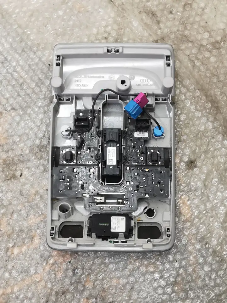 Audi A6 C7 (2014 - 2018) 4G0947135 Передняя подсветка — фото 3