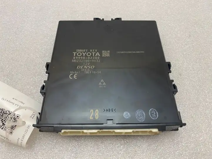 Toyota Auris E180 (2012 - 2018) 8999002380 Блок бесключевого доступа — фото 1