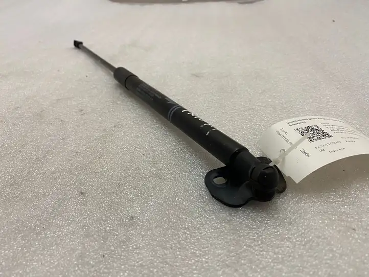 Toyota Prius (XW30) (2009 - 2015) 5458840450N Амортизатор крышки багажника — фото 3