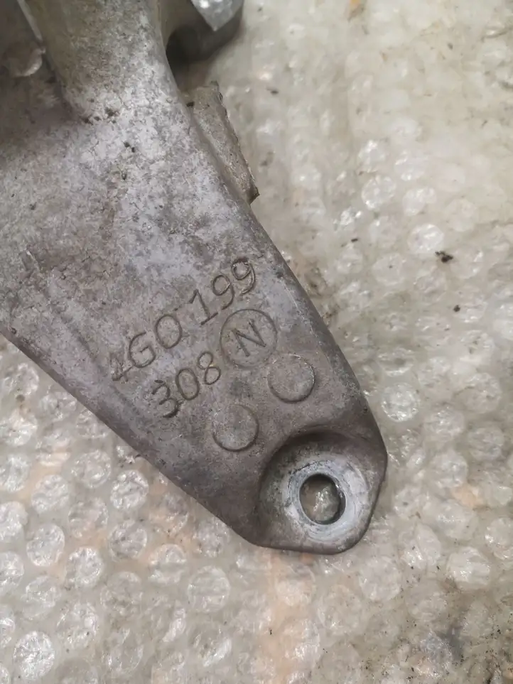 Audi A6 C7 (2014 - 2018) 4G0199308 Кронштейн двигателя — фото 3