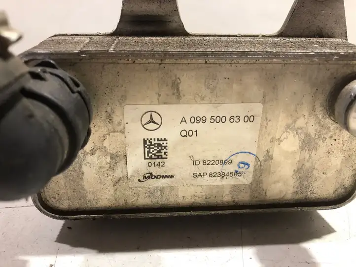 Mercedes-Benz E W213 (2016 - ) A0995006300 Масляный радиатор коробки передач — фото 4