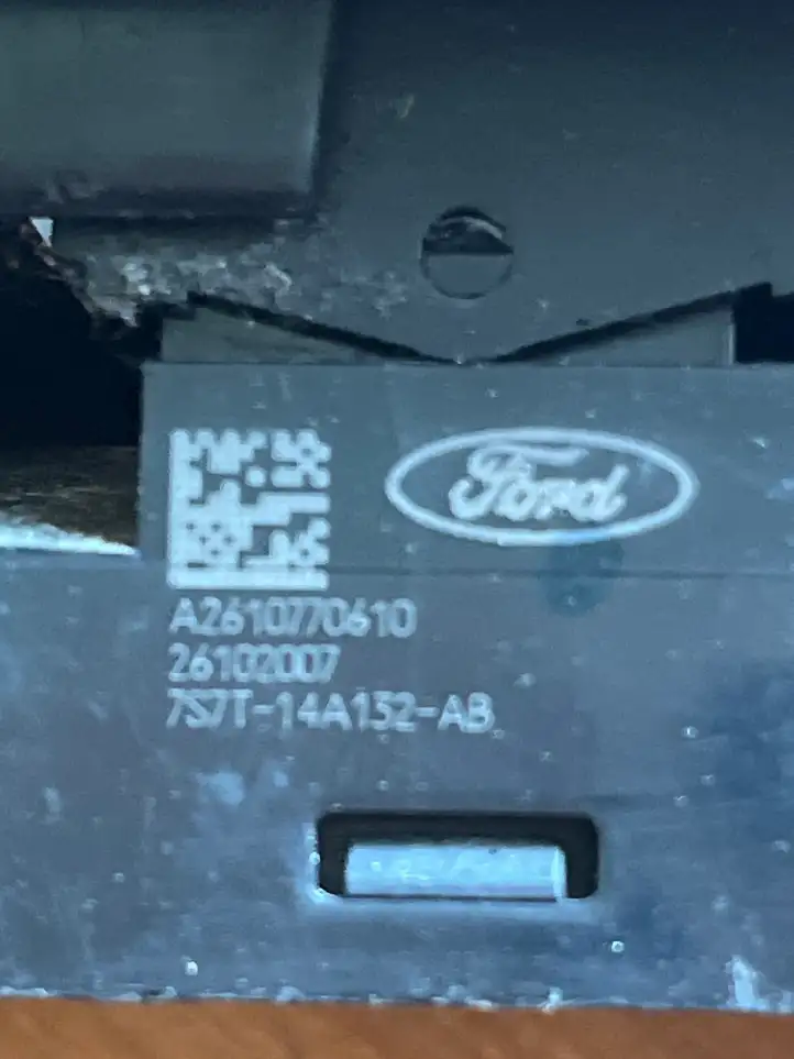 Ford Mondeo Mk III (2000 - 2007) A2610770610 Блок кнопок стеклоподъемников — фото 3
