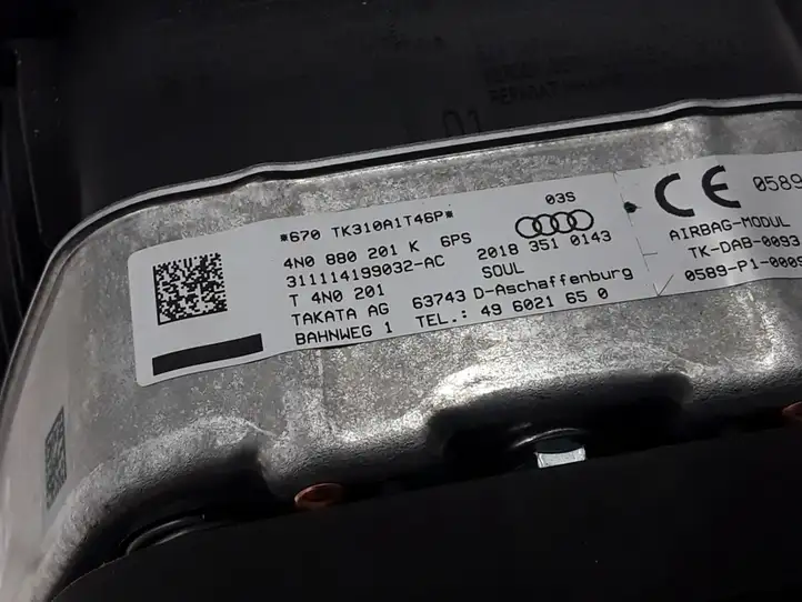Audi A6 S6 C8 4K (2018 - ) 4N0880201K Подушка безопасности руля — фото 2
