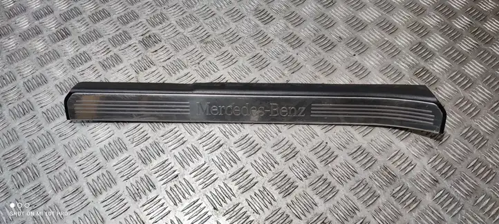 Mercedes-Benz S W221 (2005 - 2013) A2216800135 Внутренняя отделка переднего порога — фото 1