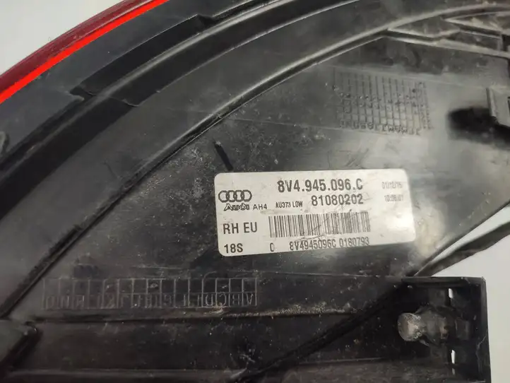Audi A3/S3 8V (2012 - 2016) 8V4945096C Задний фонарь в кузове — фото 5