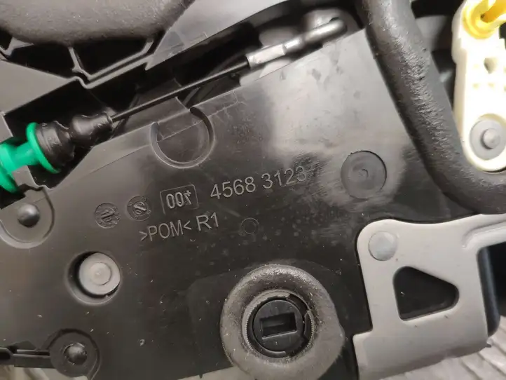 BMW 3 G20 G21 (2019 - ) 7445054 Замок задней двери — фото 6