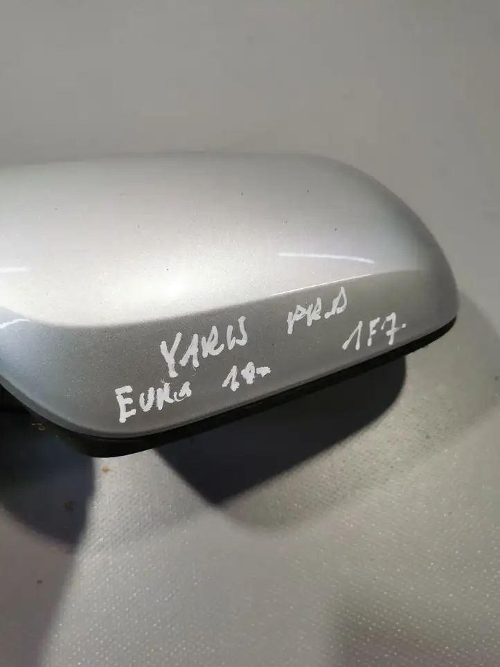 Toyota Yaris (2009 - 2012) Боковое зеркало с электроприводом — фото 2