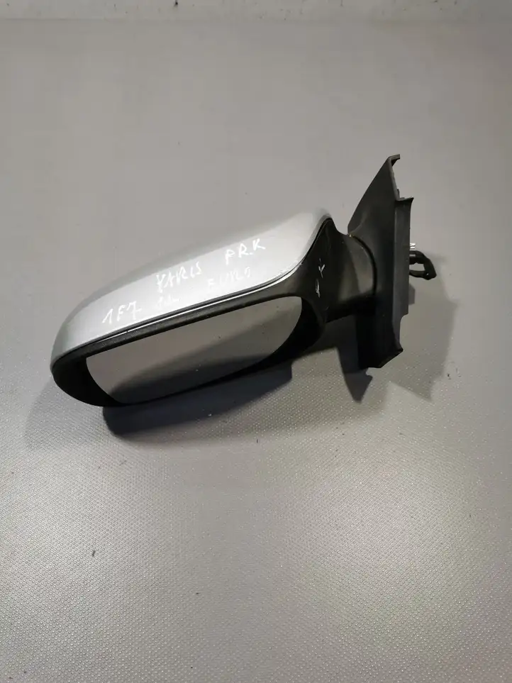 Toyota Yaris (2009 - 2012) Боковое зеркало с электроприводом — фото 1