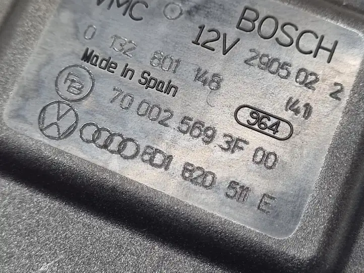Volkswagen PASSAT B5.5 (2001 - 2005) 8D1820511E Двигатель задвижки потока воздуха — фото 2