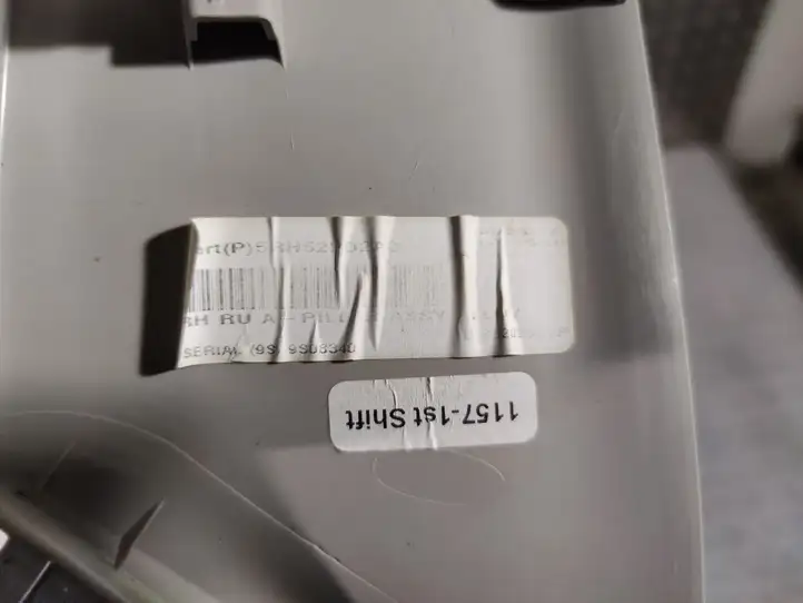 Chrysler Pacifica (2016 - ) 5RH53PD2AD Обшивка стойки A — фото 2