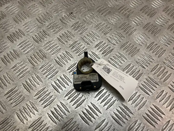 Toyota Avensis T250 (2006 - 2009) 8924502020 Датчик угла поворота руля — фото 2