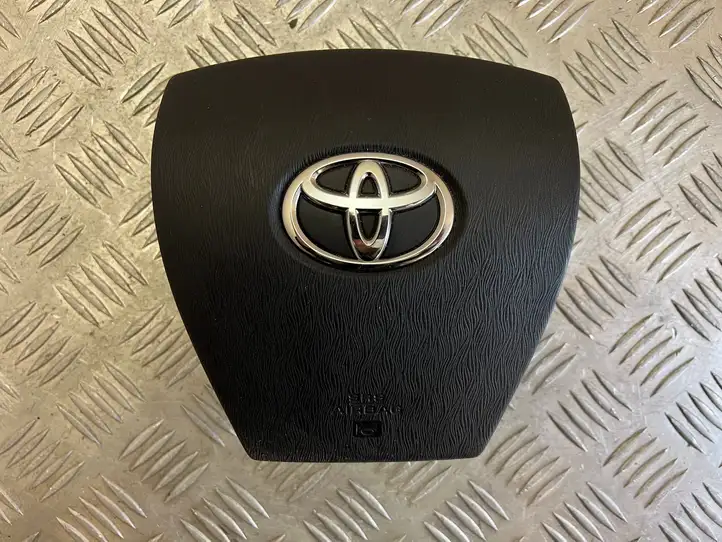Toyota Prius (XW30) (2009 - 2015) TG10A02002 Подушка безопасности руля — фото 1