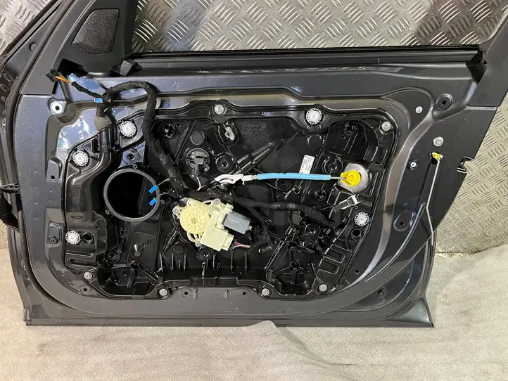 BMW 3 G20 G21 (2019 - ) Дверь — фото 3