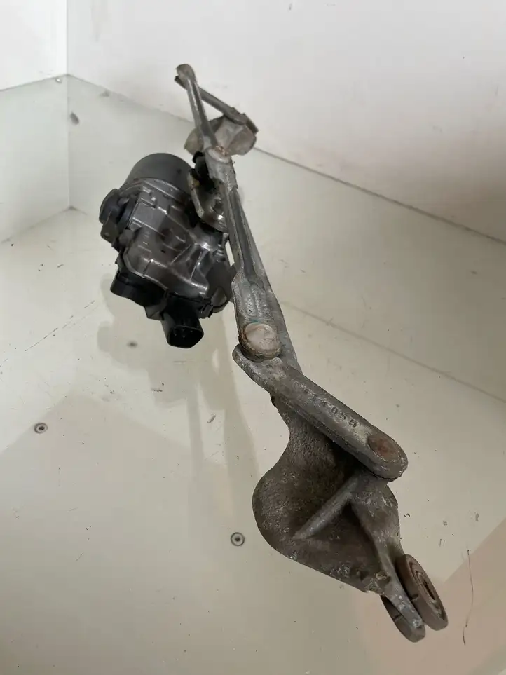 Toyota Corolla Verso AR10 (2004 - 2009) 851100F020 Комплект механизма стеклоочистителей — фото 3