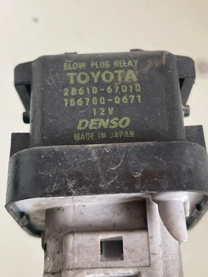 Toyota Corolla Verso AR10 (2004 - 2009) 2861067010 Реле накала свечей — фото 1