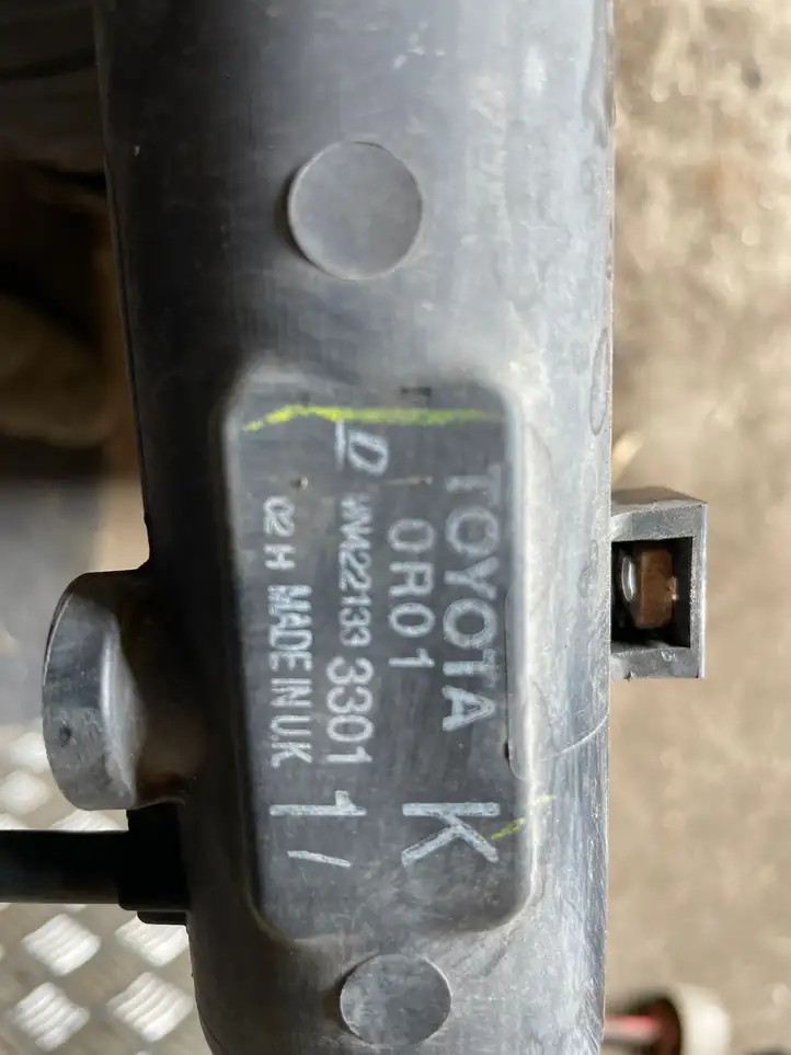 Toyota Corolla Verso AR10 (2004 - 2009) 4221333301 Радиатор охлаждающей жидкости двигателя — фото 2