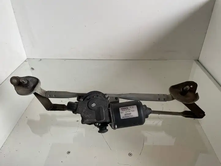 Toyota Corolla Verso AR10 (2004 - 2009) 851100F020 Комплект механизма стеклоочистителей — фото 1