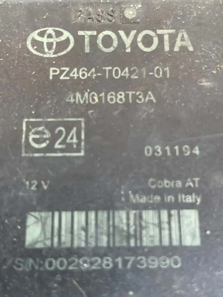 Toyota Corolla Verso AR10 (2004 - 2009) PZ464T042101 Блок управления парктрониками — фото 3
