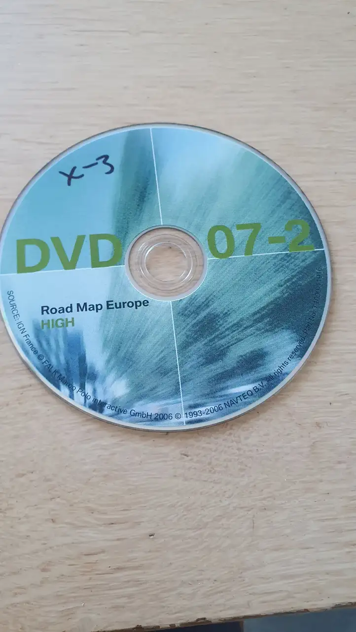 BMW X3 E83 (2003 - 2010) T100011916 Навигационные карты CD/DVD — фото 1