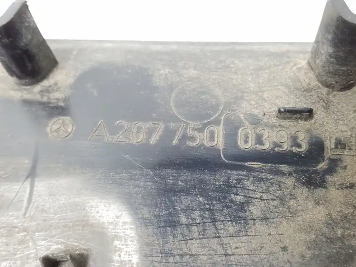 Mercedes-Benz E C207 W207 (2009 - 2017) A2077500393 Подсветка номера — фото 3