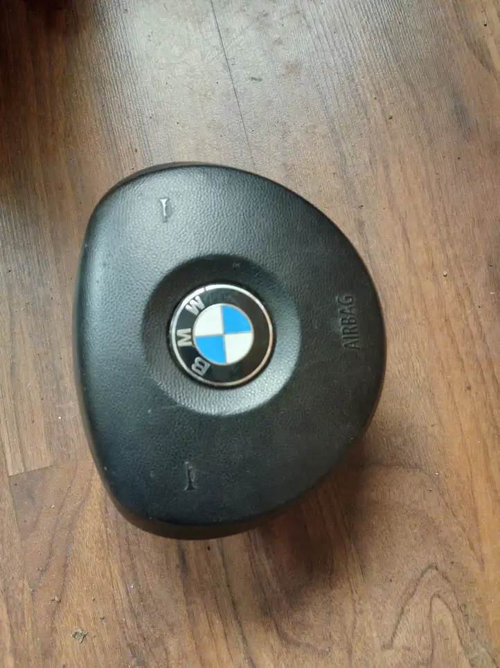 BMW 1 E81 E87 (2004 - 2011) Подушка безопасности руля — фото 2