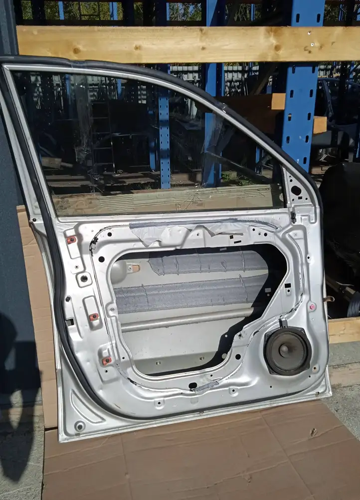 Hyundai Tucson JM (2004 - 2009) Дверь — фото 2