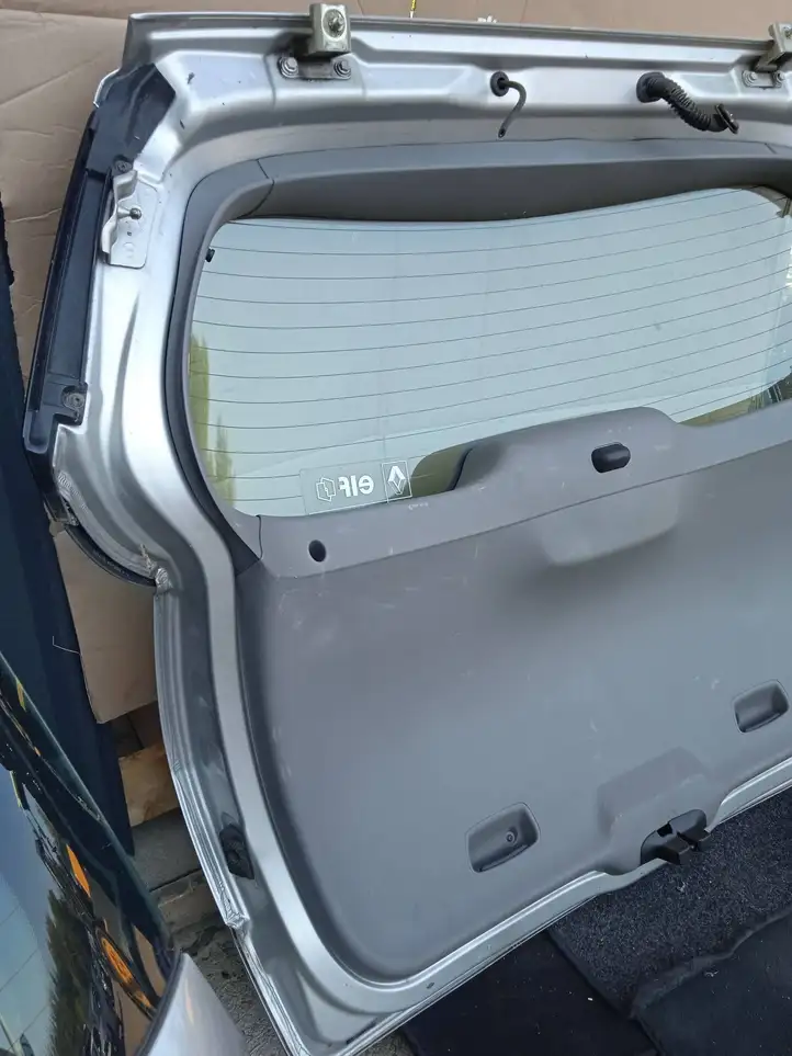 Renault Scenic II - Grand scenic II (2006 - 2009) Крышка багажника — фото 5