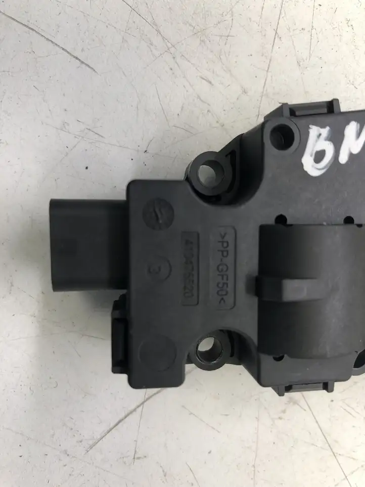 BMW 3 F30 F35 F31 (2012 - 2018) Двигатель задвижки потока воздуха — фото 3