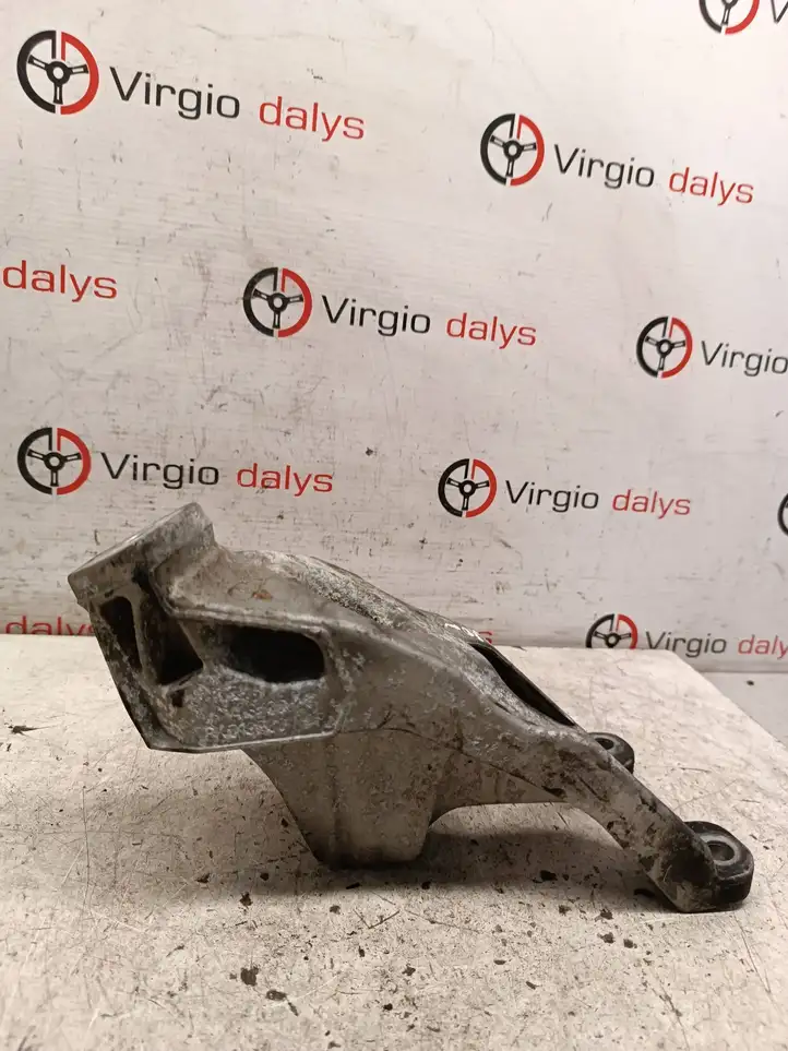 Audi A4 S4 B8 8K (2007 - 2011) 8K0199307A Кронштейн двигателя — фото 2