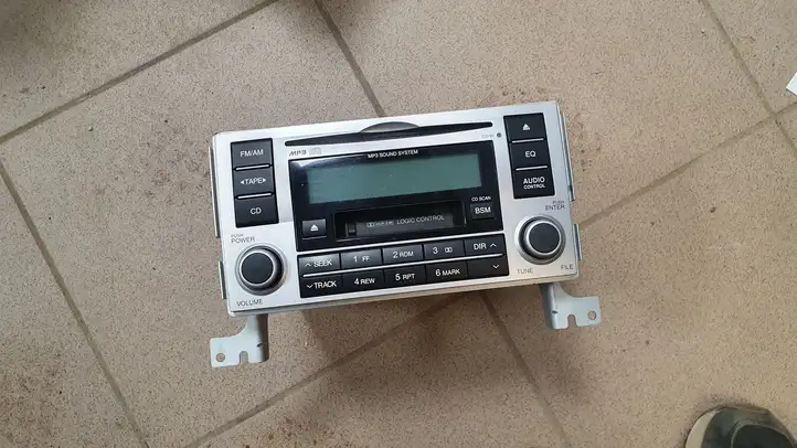 Hyundai Santa Fe (2005 - 2009) 961002B170 Магнитола / мультимедийная система — фото 4