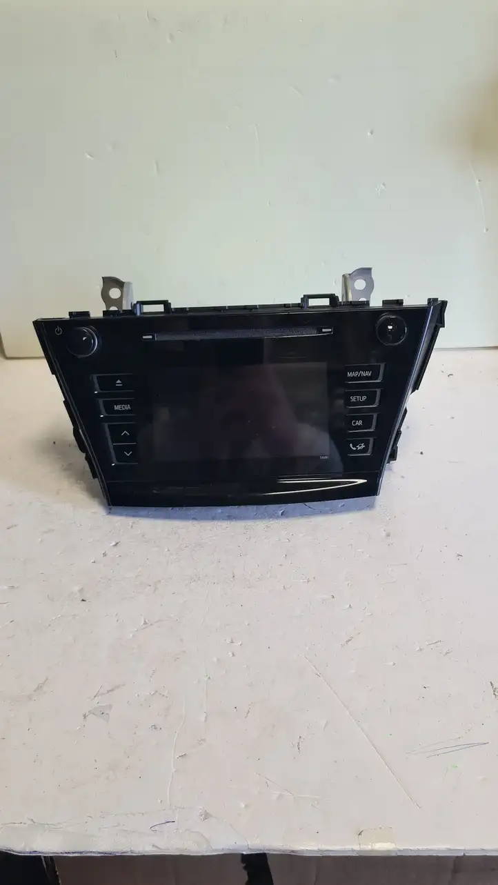 Toyota Prius+ (ZVW40) (2011 - 2018) 8614047231 Магнитола / мультимедийная система — фото 4