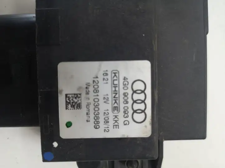 Audi A5 8T 8F (2011 - 2016) 4G0906093G Реле насоса горючего — фото 2