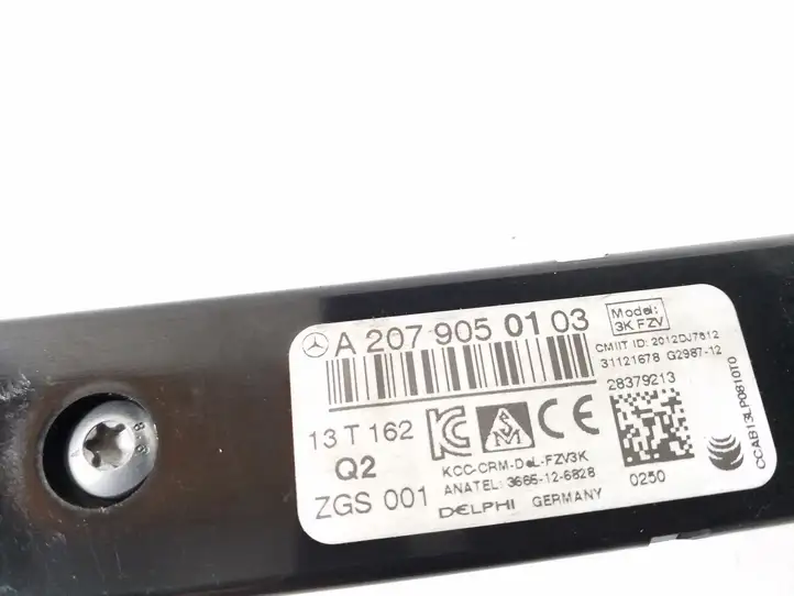 Mercedes-Benz E C207 W207 (2009 - 2017) A2079050103 Усилитель антенны — фото 3