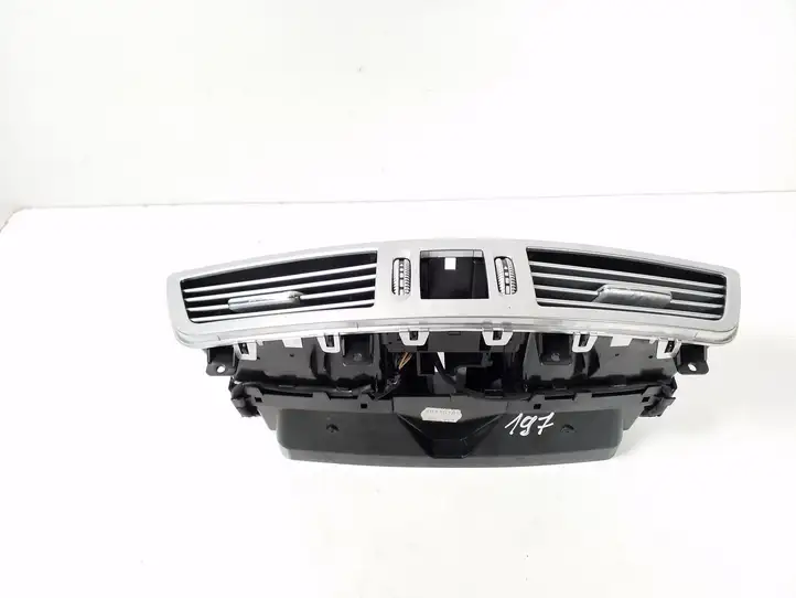 Mercedes-Benz S W221 (2005 - 2013) A2218300954 Центральный воздушный дефлектор — фото 3
