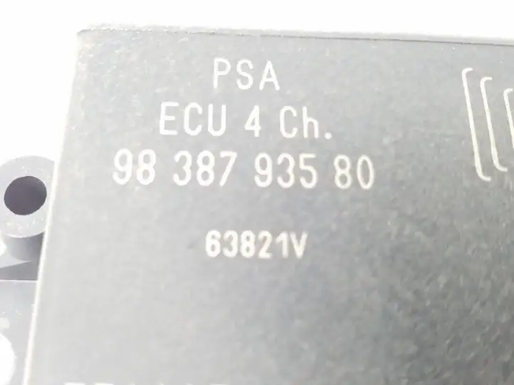 Opel Corsa F (2019 - ) 9838793580 Блок управления парктрониками — фото 2