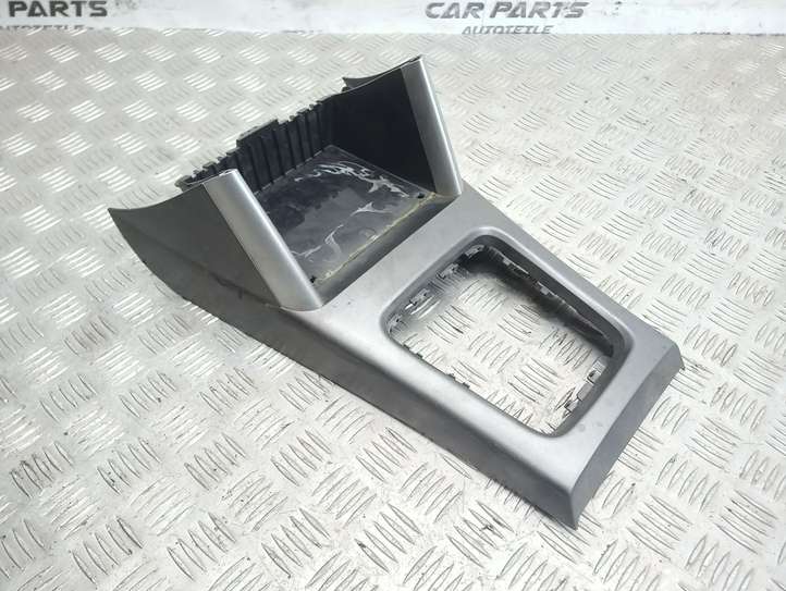 Subaru Forester SH (2008 - 2013)  92122SC030 Рамка рычага переключения передач