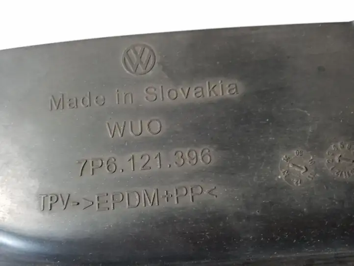 Volkswagen Touareg II (2010 - 2018) 7P6121396 Дефлектор воздуха — фото 3