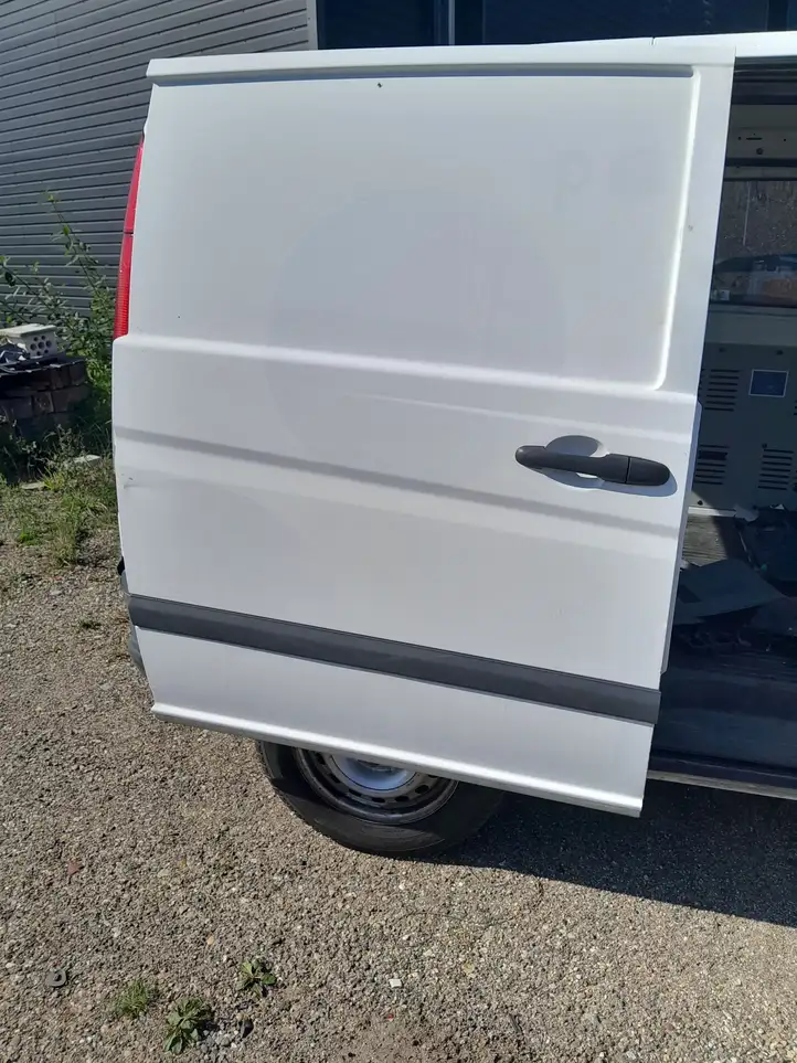Mercedes-Benz Vito Viano W639 (2010 - 2015) Боковая раздвижная дверь — фото 1