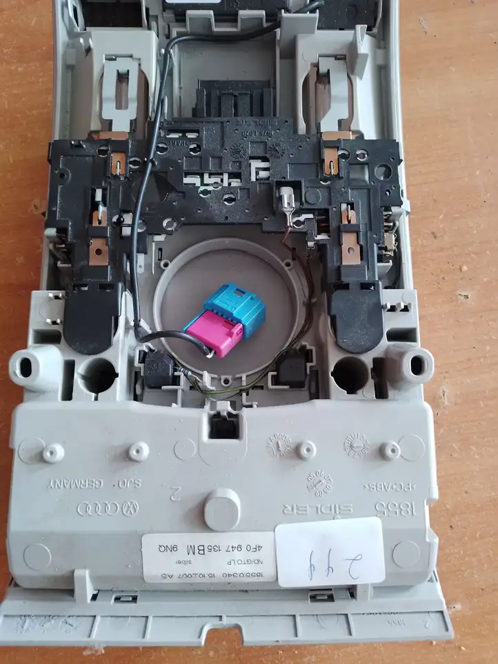 Audi A6 Allroad C6 (2006 - 2008) 4F0947135BM Передняя подсветка — фото 2