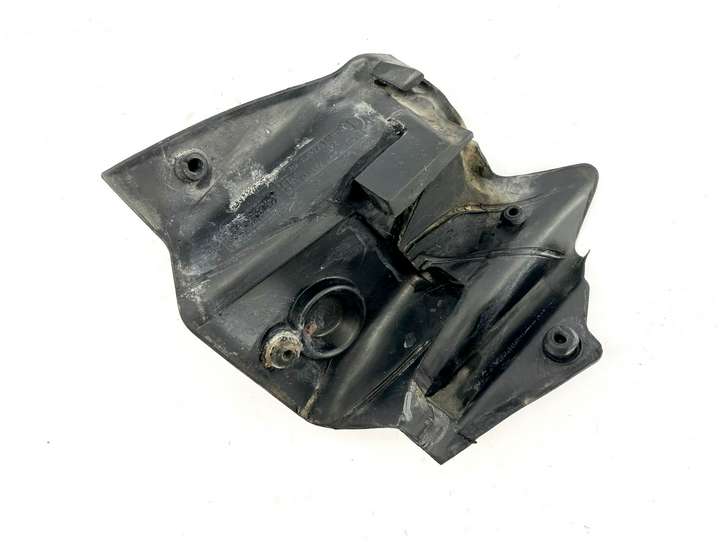 Audi A3/S3 8P (2004 - 2008)  8P4837158A Уплотнительная резина стекла передней двери