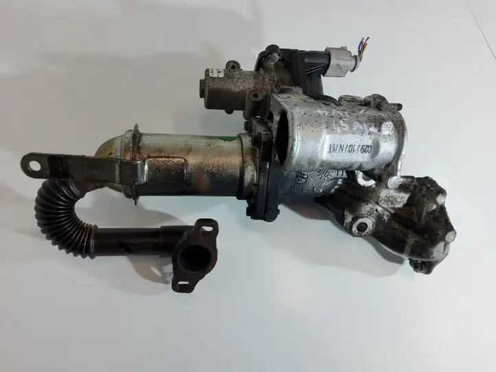 Nissan Qashqai (2006 - 2010) 7199033086 Охладитель клапана EGR — фото 1