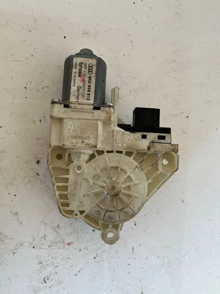 Audi A4 S4 B8 8K (2007 - 2011) 8K0959812 Стеклоподъемник задней двери — фото 1