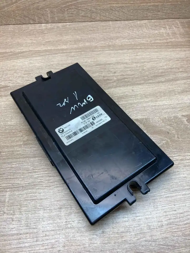 BMW 1 E81 E87 (2004 - 2011)  6961129 Модуль фонарей